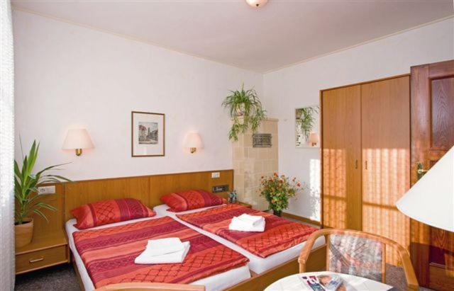 Onkel Tom'S Huette Hotel Göttingen Quarto foto